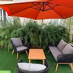Natural Suite En Centre Ville Avec Spa Et Jardin